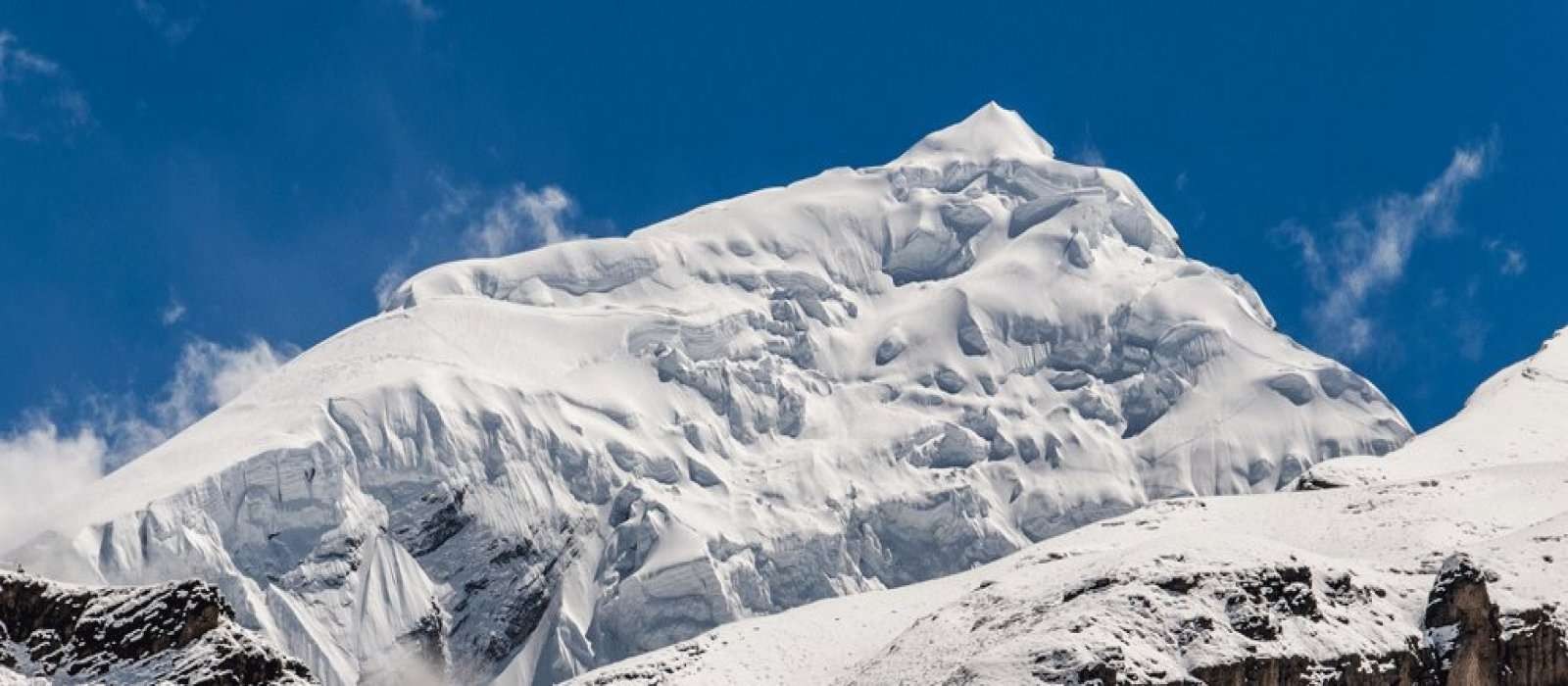 Chulu West Peak climbing